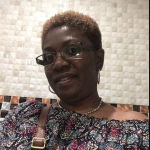 Meet your Posher, Sharon